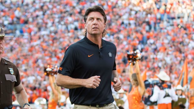Oklahoma State coach Mike Gundy